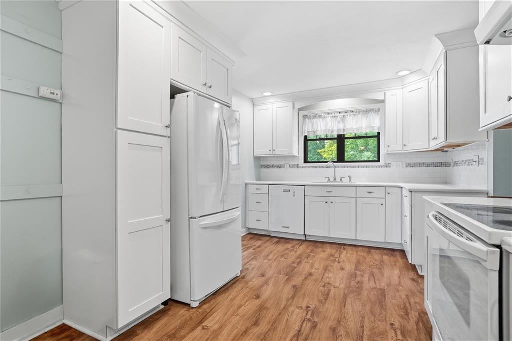 4730 Rolling Hills Road Pittsburgh, PA 15236 - Photo 17 of 50 Gallery Image 17
