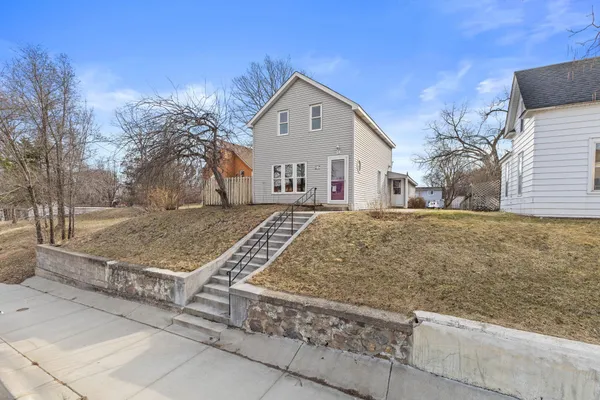 $260,000 | 312 2nd Street North, Delano, MN 55328