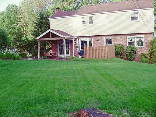 1752 Partridge Run Road Upper St. Clair, PA 15241 - Photo 3 of 8 Gallery Image 3