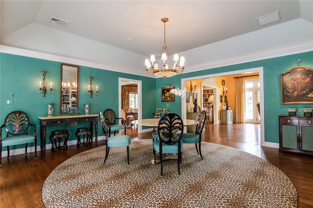 50 Old Boston Neck Road Narragansett, RI 02882 - Photo 4 of 37 Dining Room