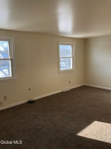 $2,150 | 34 Swayze Drive, Unit B, Colonie, NY 12110