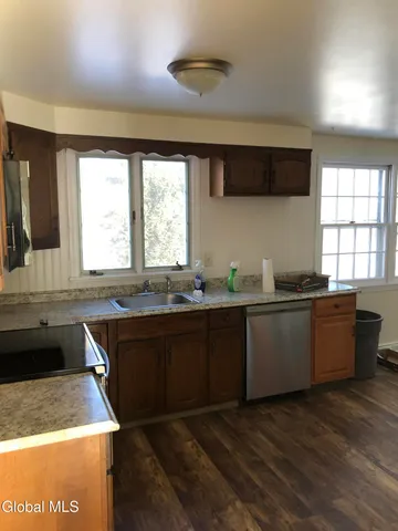 $2,150 | 34 Swayze Drive, Unit B, Colonie, NY 12110