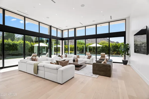 $13,000,000 | 6601 East San Miguel Avenue, Paradise Valley, AZ 85253