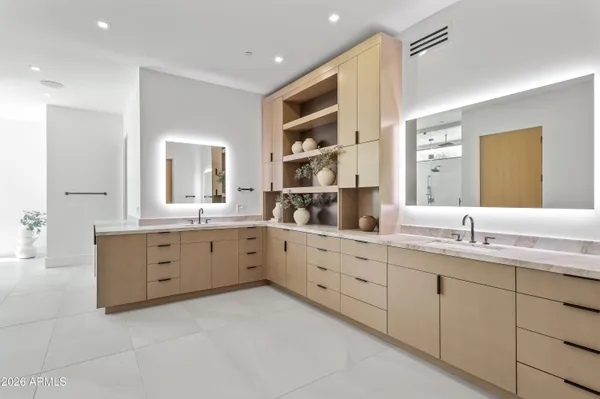 $13,000,000 | 6601 East San Miguel Avenue, Paradise Valley, AZ 85253