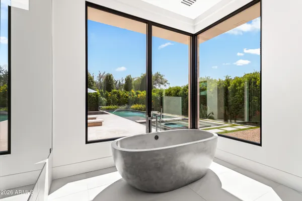 $13,000,000 | 6601 East San Miguel Avenue, Paradise Valley, AZ 85253