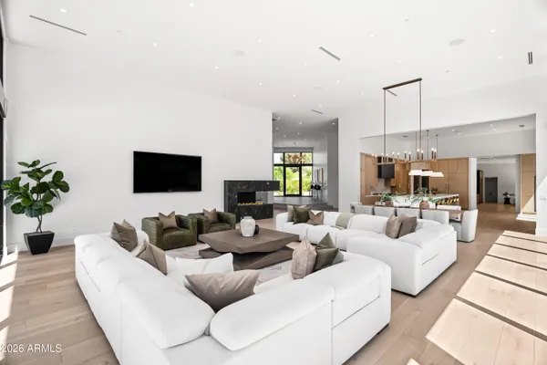 $13,000,000 | 6601 East San Miguel Avenue, Paradise Valley, AZ 85253