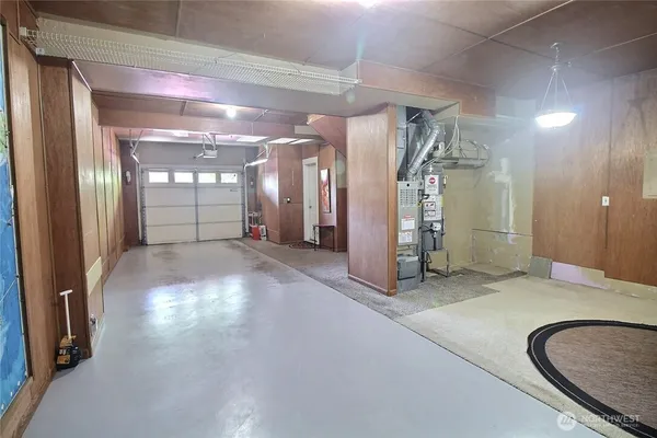 $3,500 | 23300 Southeast Black Nugget Road, Unit H2, Issaquah, WA 98029