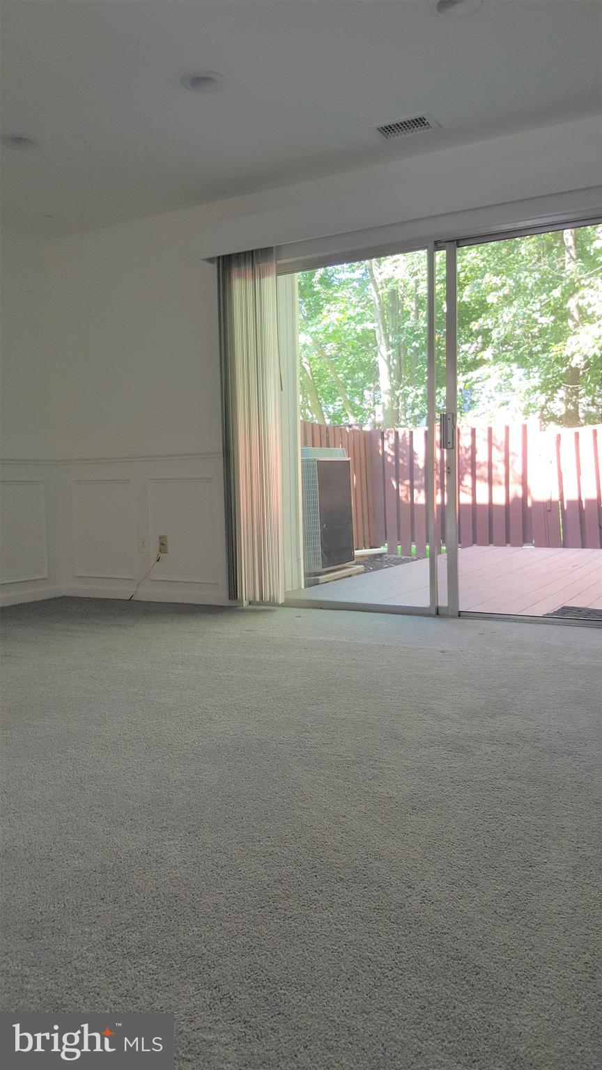 2393 Southgate Square Reston, VA 20191 - Photo 7 of 19
