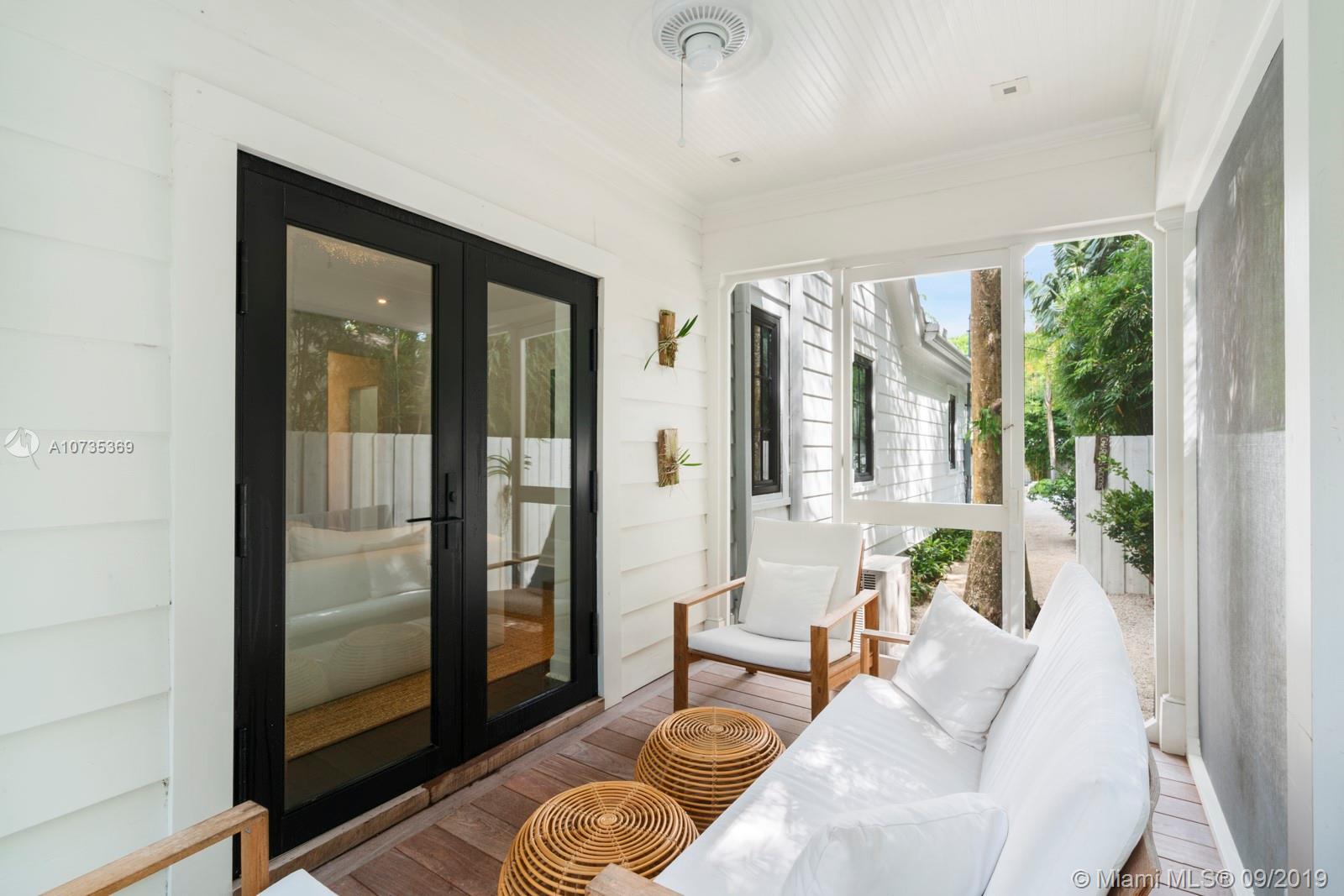 3679 Bougainvillea Road Miami, FL 33133 - Photo 12 of 35