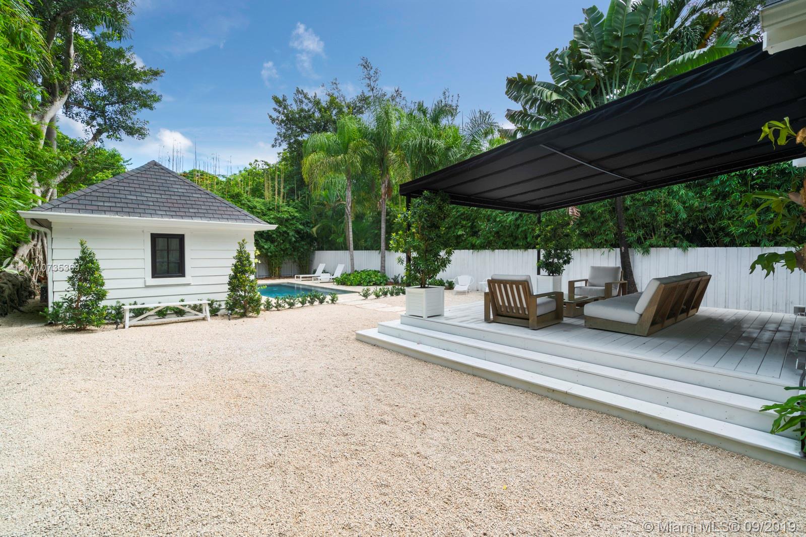 3679 Bougainvillea Road Miami, FL 33133 - Photo 20 of 35