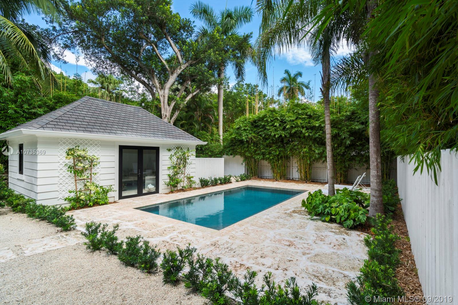 3679 Bougainvillea Road Miami, FL 33133 - Photo 22 of 35