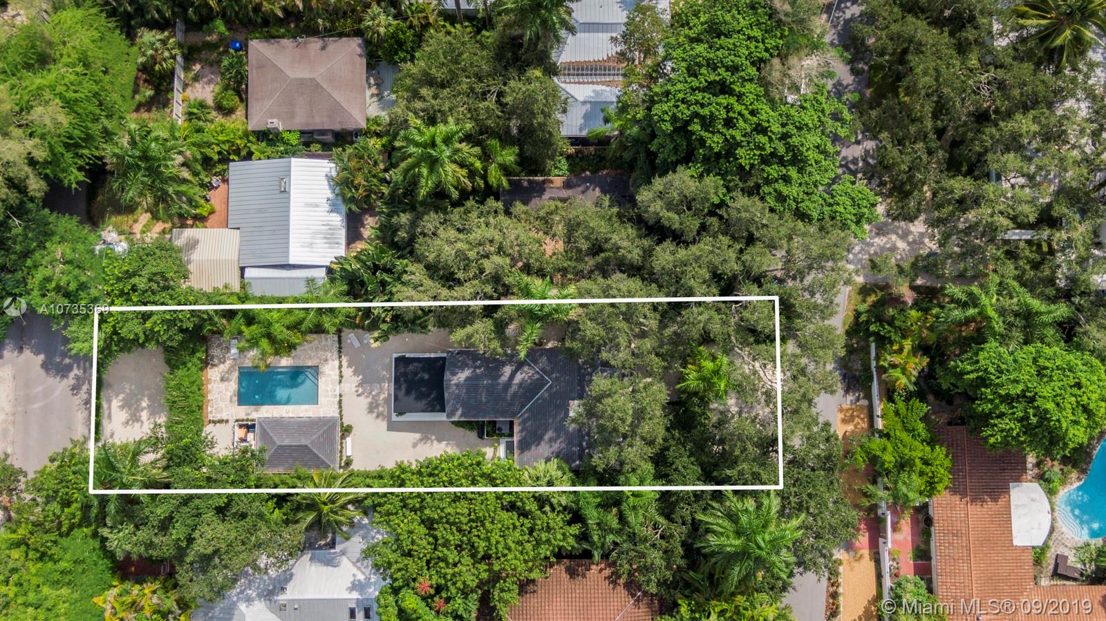 3679 Bougainvillea Road Miami, FL 33133 - Photo 29 of 35