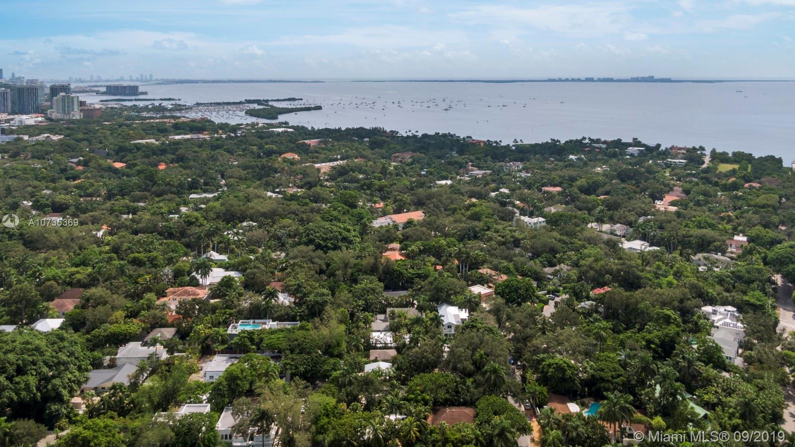 3679 Bougainvillea Road Miami, FL 33133 - Photo 32 of 35