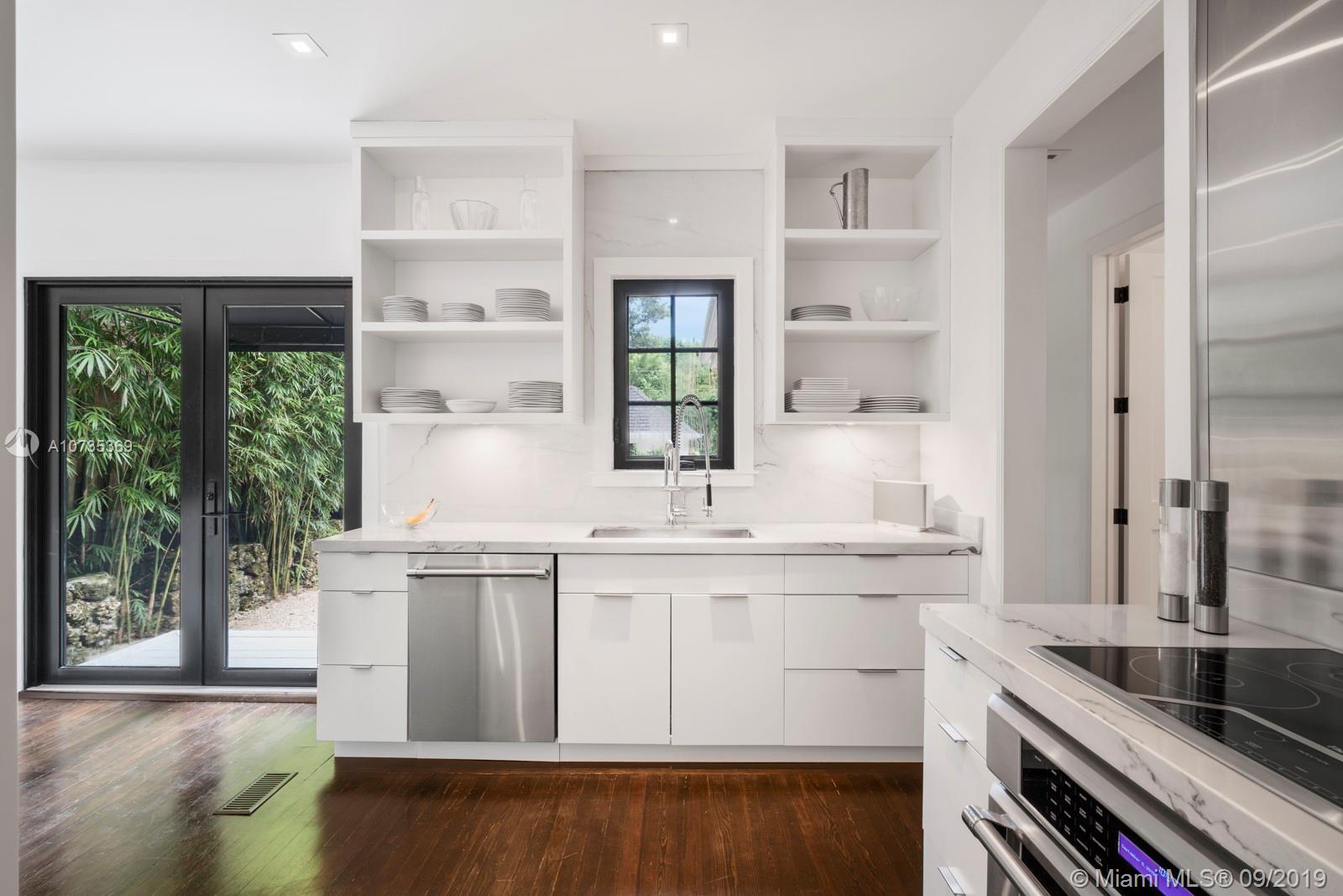 3679 Bougainvillea Road Miami, FL 33133 - Photo 7 of 35