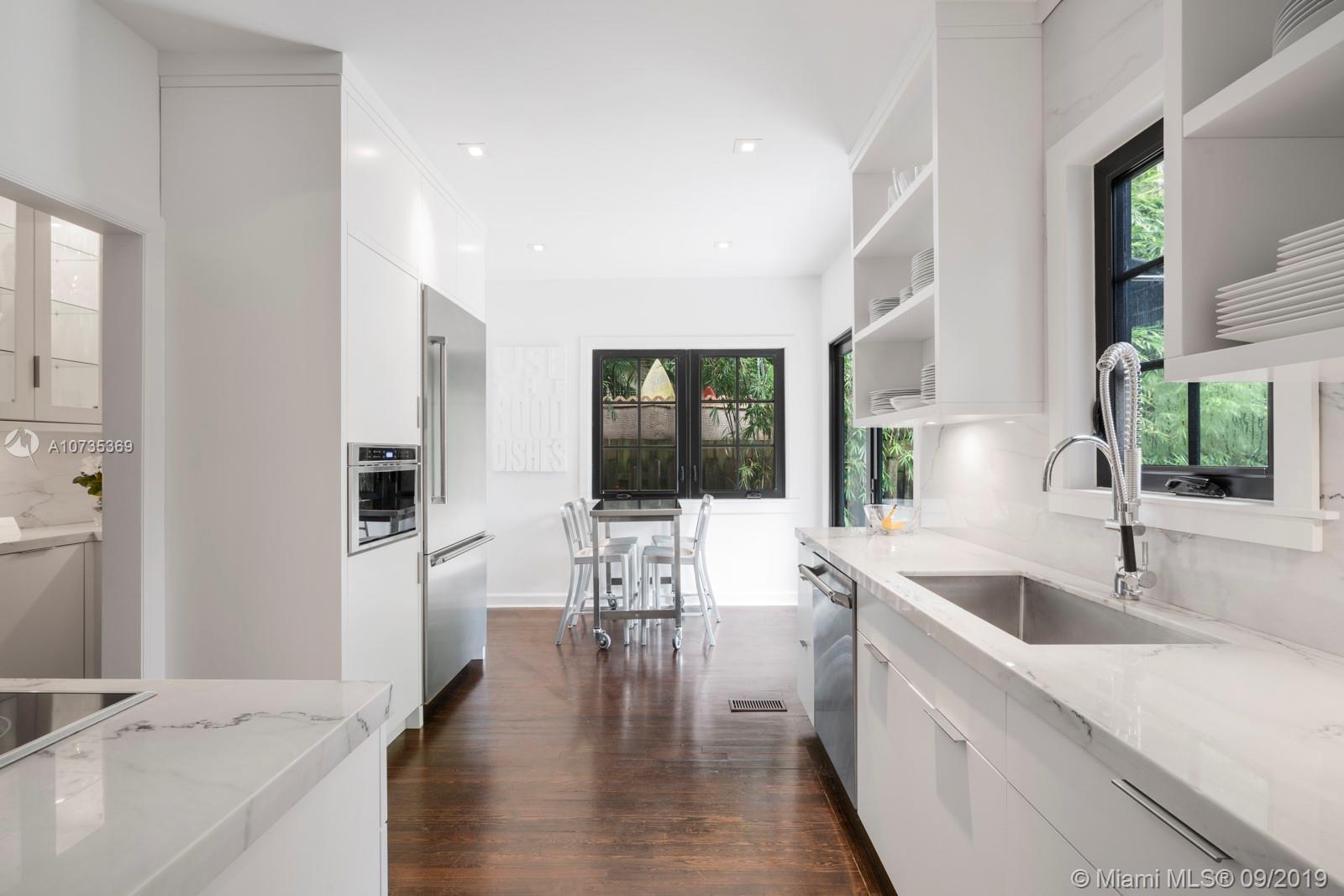 3679 Bougainvillea Road Miami, FL 33133 - Photo 8 of 35