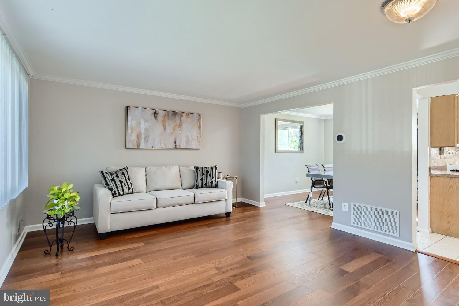 3925 Bryony Road Randallstown, MD 21133 - Photo 3 of 25 Main Level Living Room