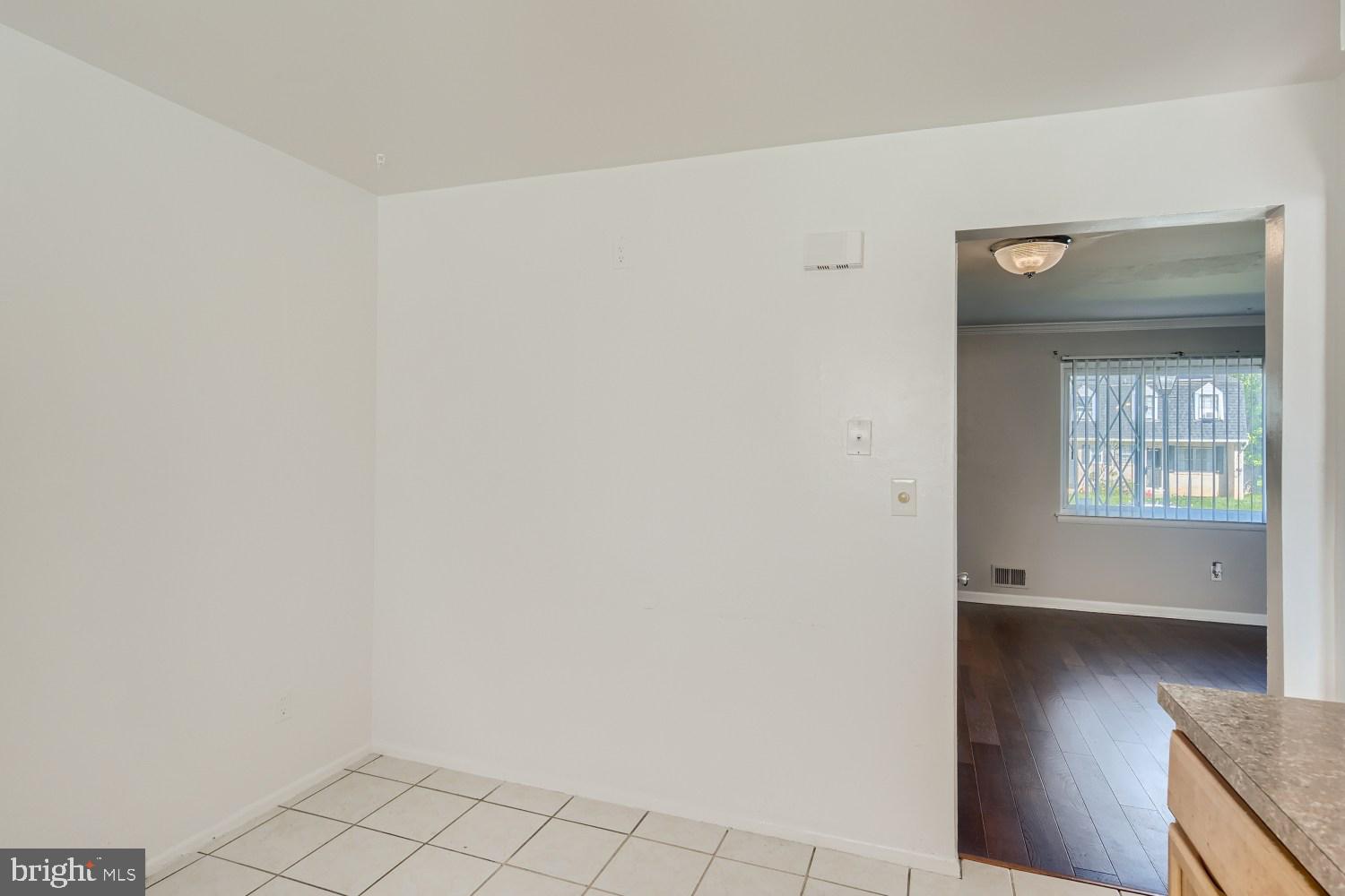 3925 Bryony Road Randallstown, MD 21133 - Photo 7 of 25 Eat-in Kitchen