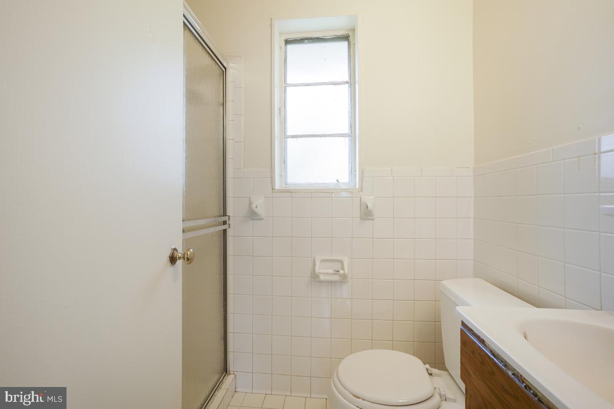 6830 Inverness Drive Springfield, VA 22150 - Photo 17 of 33