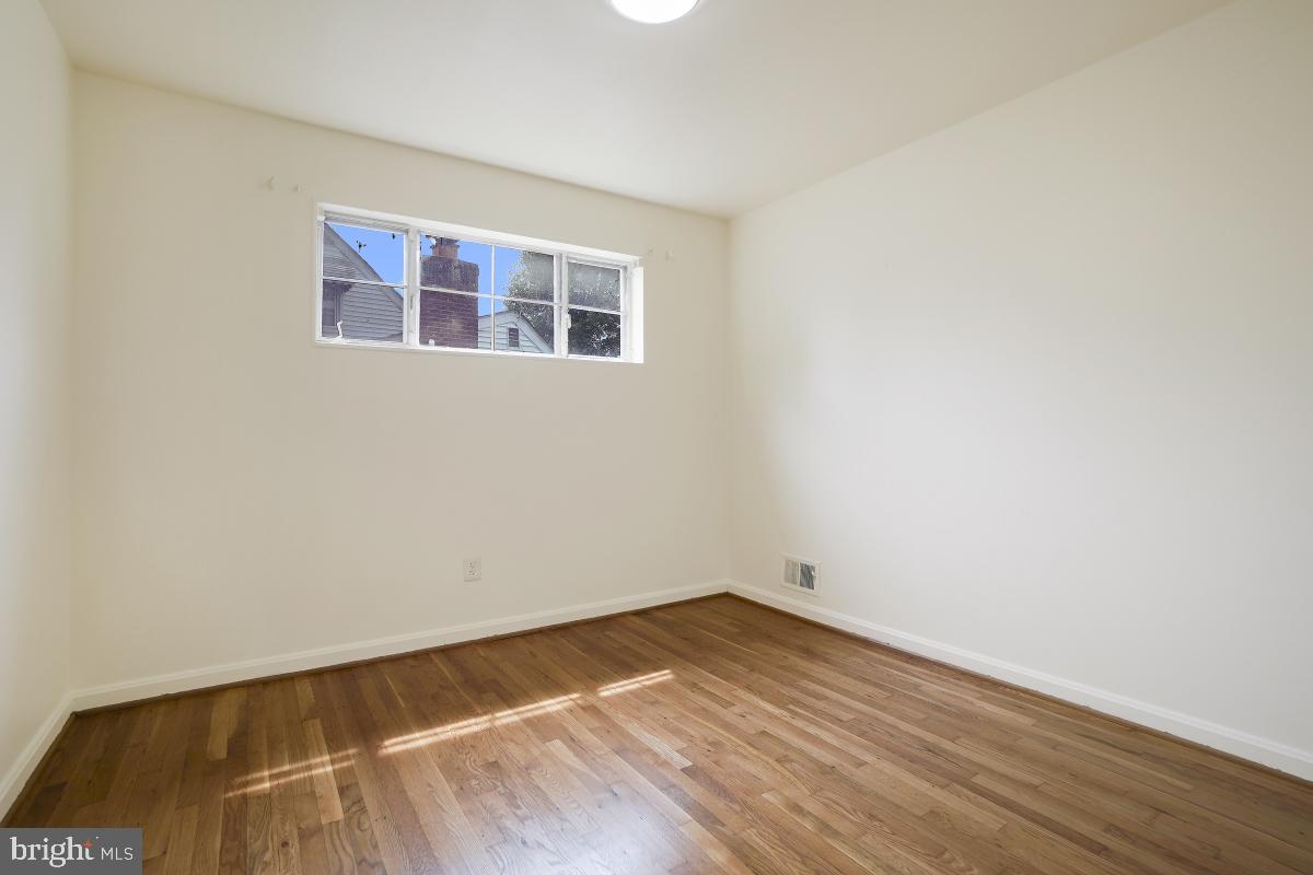 6830 Inverness Drive Springfield, VA 22150 - Photo 18 of 33