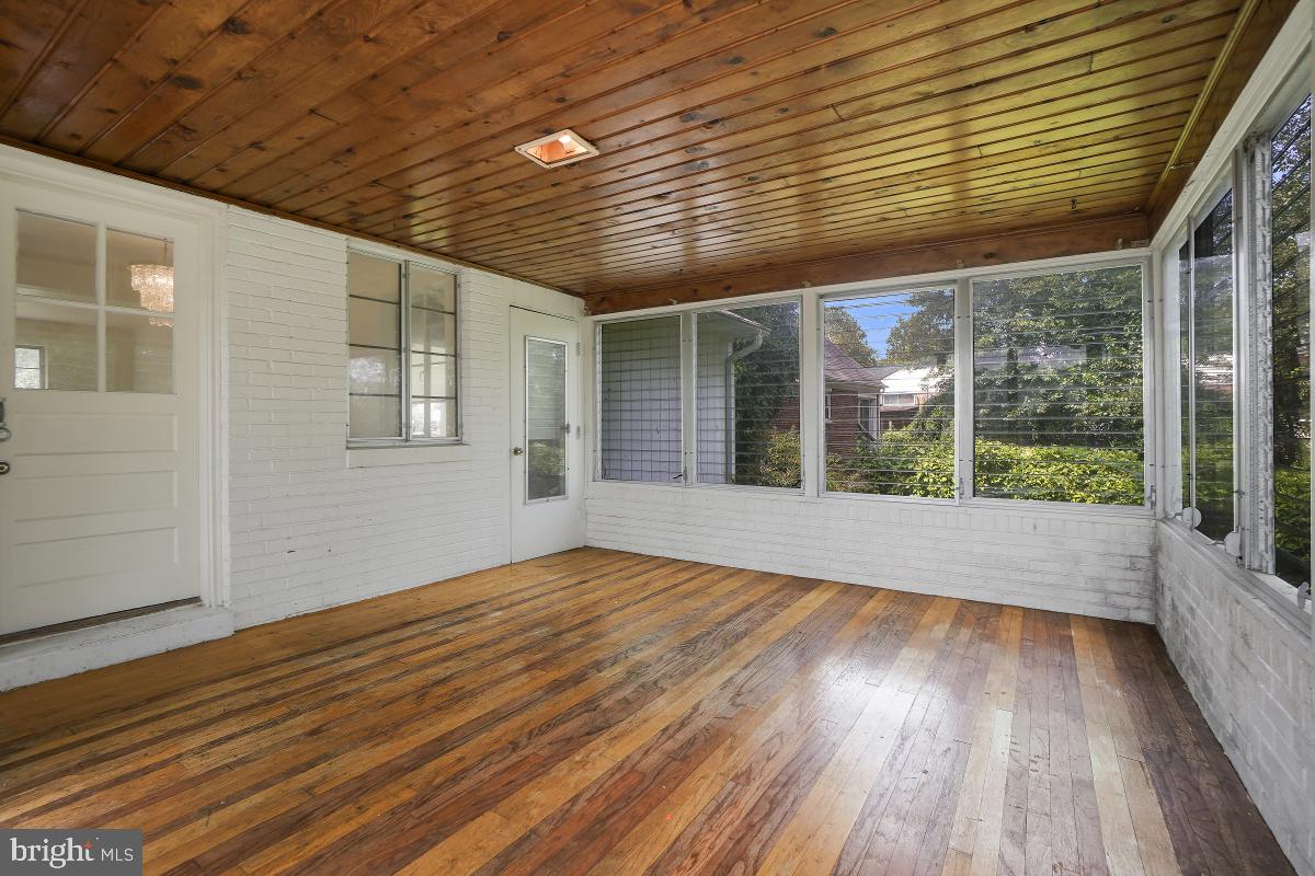 6830 Inverness Drive Springfield, VA 22150 - Photo 30 of 33