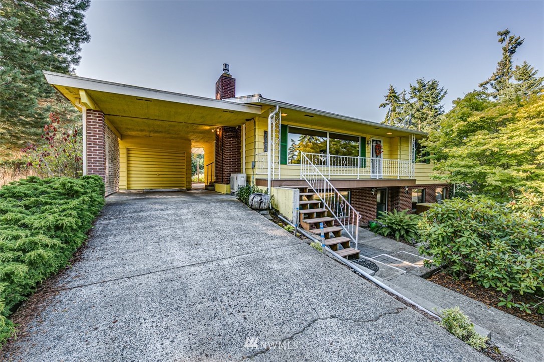 2038 East Lindberg Road Port Angeles, WA 98362 - Photo 1 of 40 Gallery Image 1
