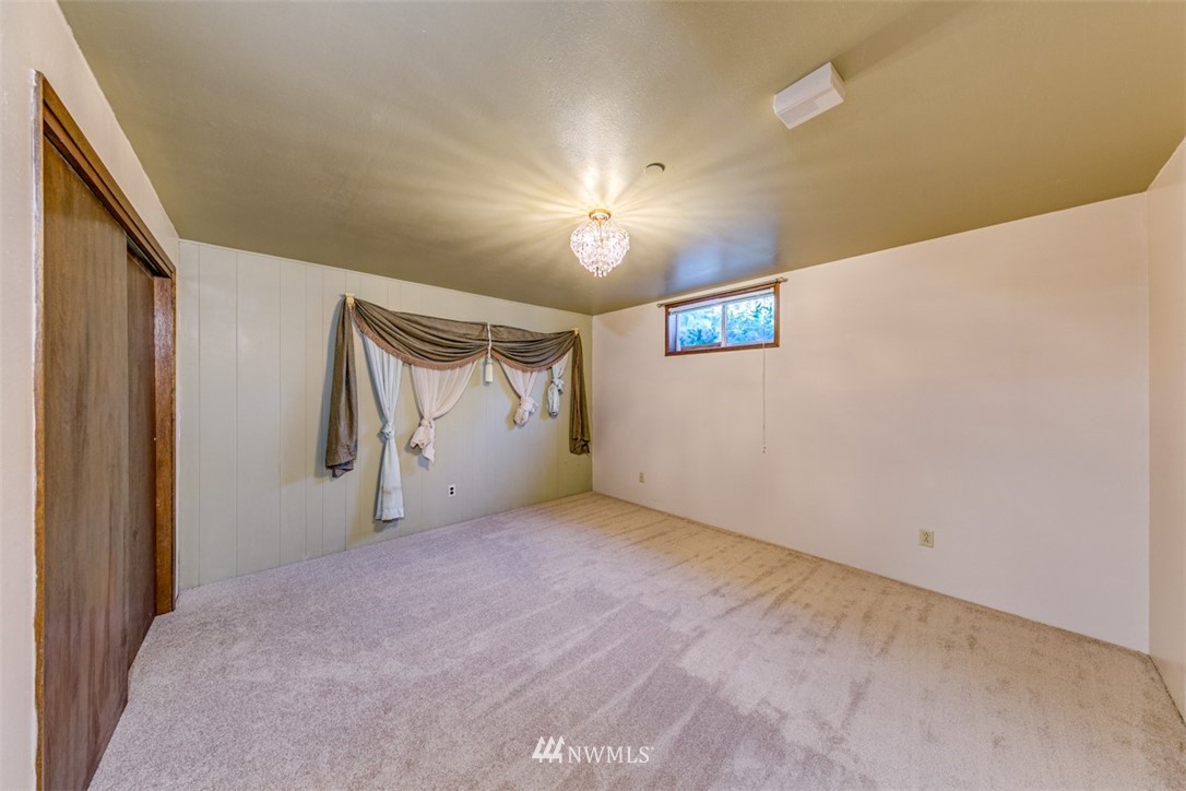 2038 East Lindberg Road Port Angeles, WA 98362 - Photo 23 of 40 Gallery Image 23