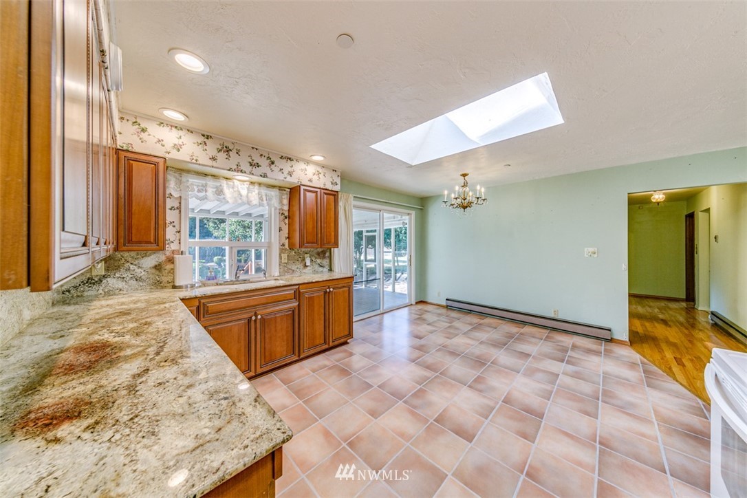 2038 East Lindberg Road Port Angeles, WA 98362 - Photo 5 of 40 Gallery Image 5