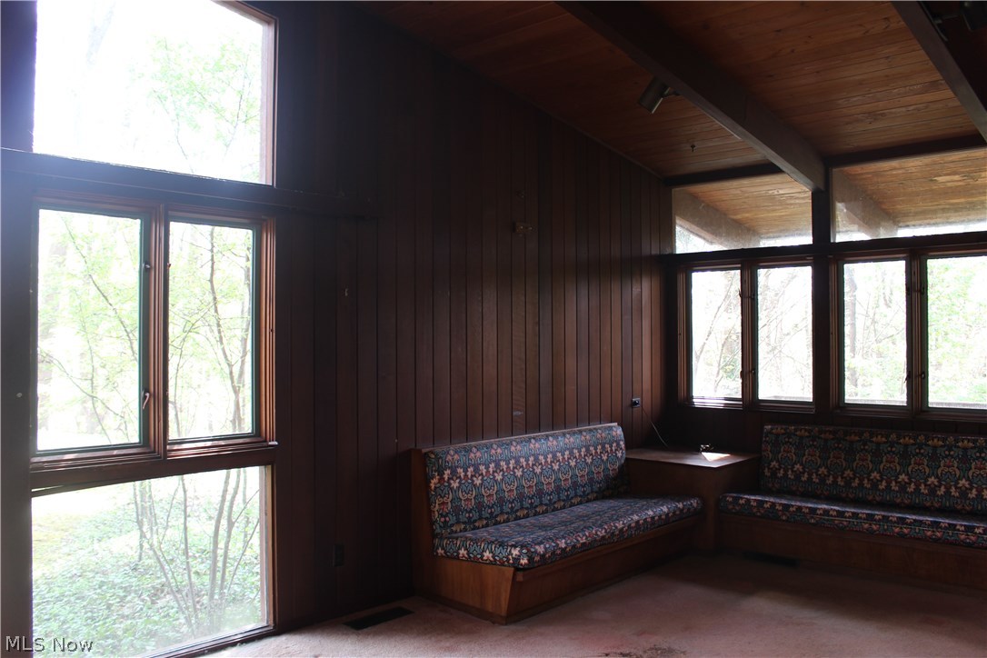 4034 Shaw Road Akron, OH 44333 - Photo 11 of 33