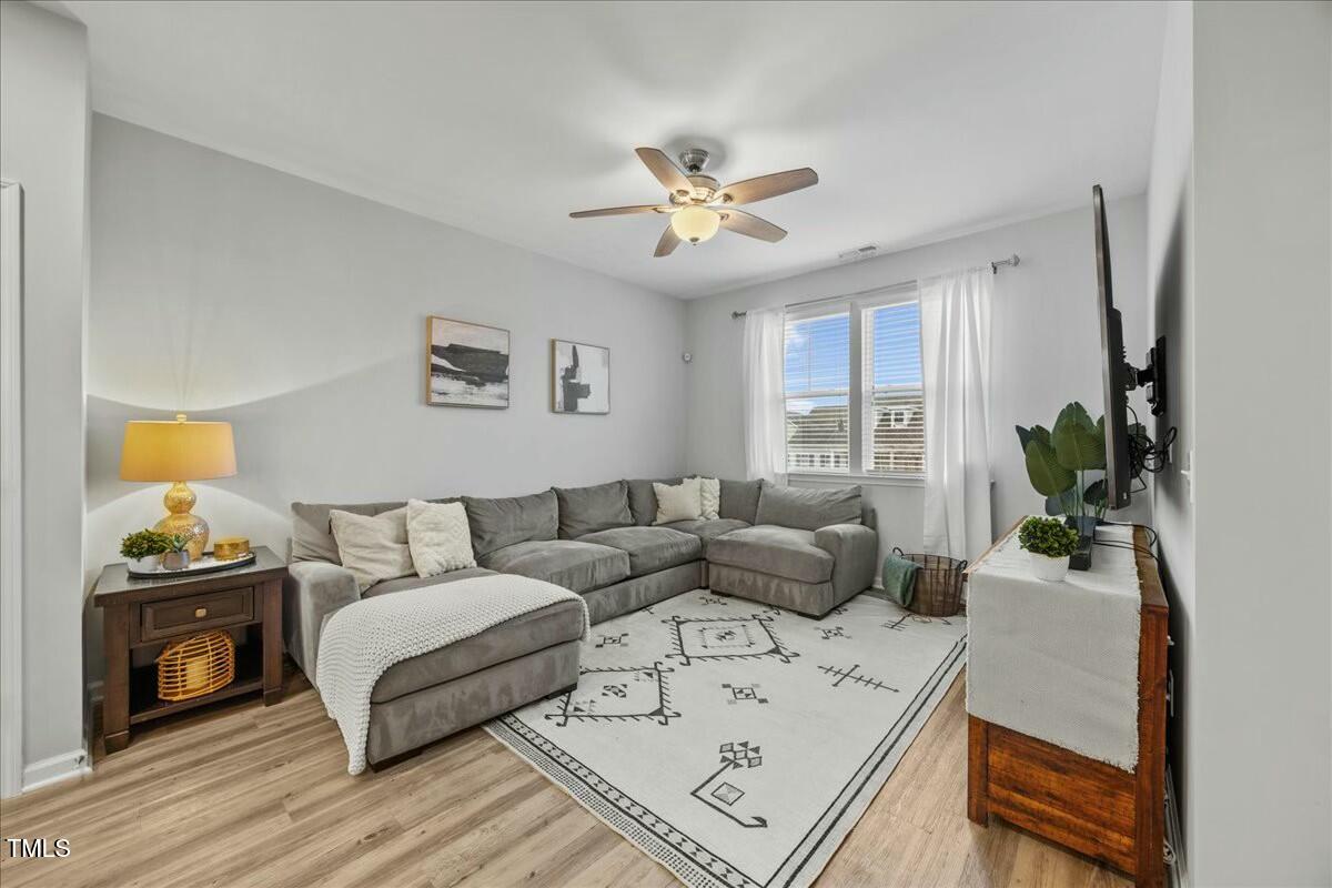 5306 Beckom Street Raleigh, NC 27616 - Photo 11 of 38 Living Room