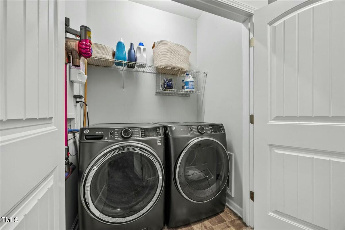 5306 Beckom Street Raleigh, NC 27616 - Photo 25 of 38 Laundry