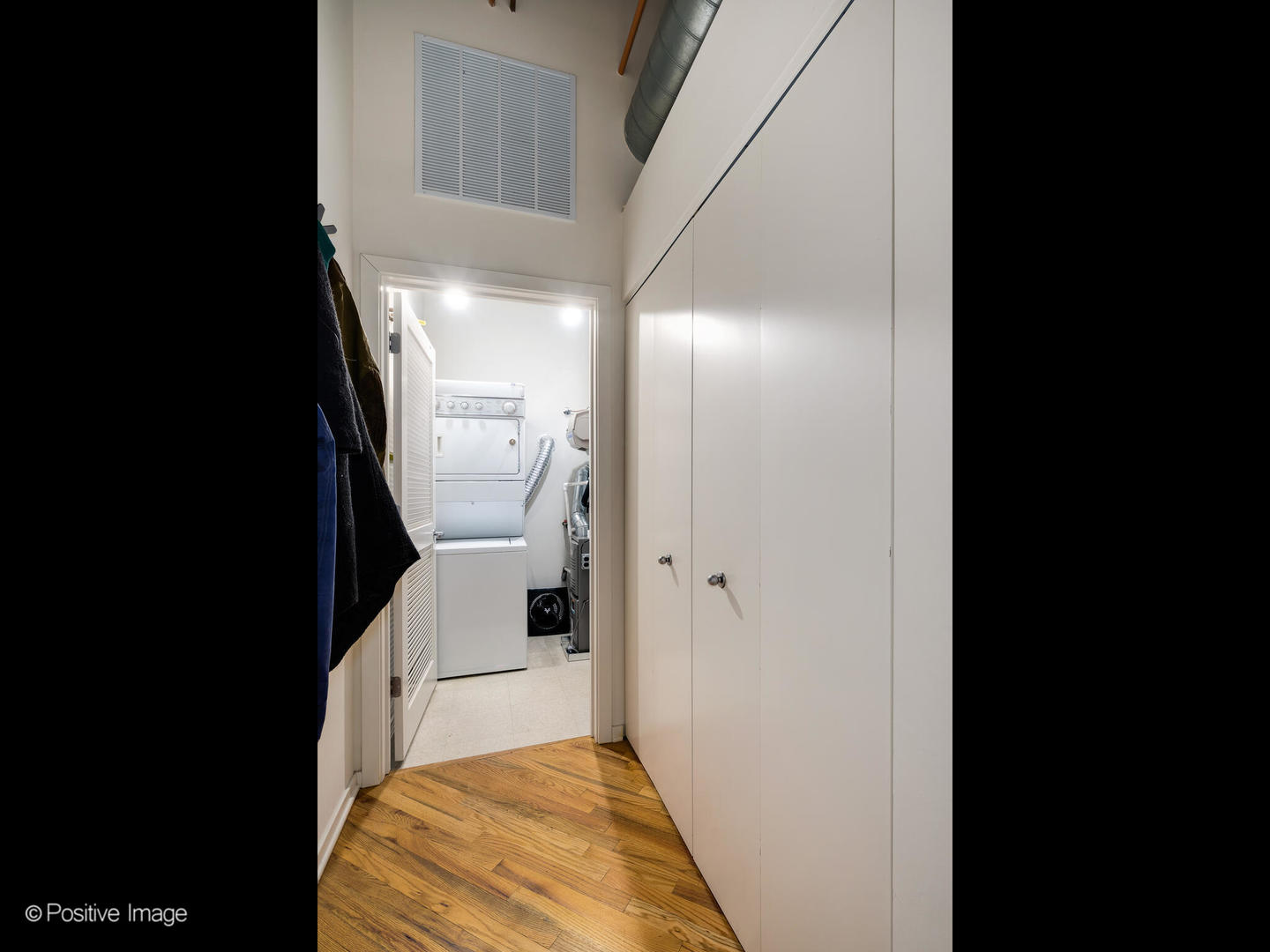 1040 West Adams Street, Unit 350 Chicago, IL 60607 - Photo 14 of 22 a bathroom with a sink and a toilet