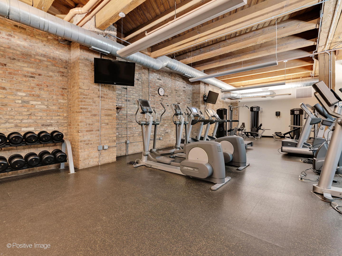 1040 West Adams Street, Unit 350 Chicago, IL 60607 - Photo 19 of 22 a view of a car in garage