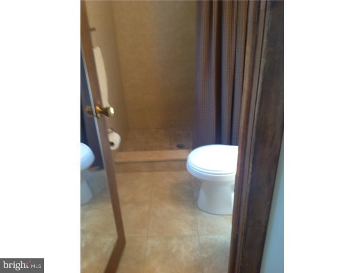 909 Independence Road Norristown, PA 19403 - Photo 8 of 17 Gallery Image 8