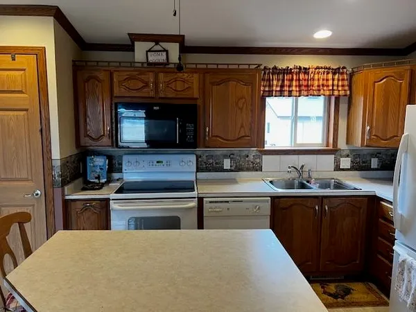 $224,900 | N5101 Lueck Lane, Princeton, WI 54968