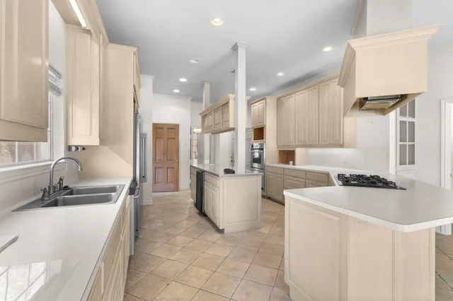 $240,000 | 102 West Caldwood Drive, Beaumont, TX 77707