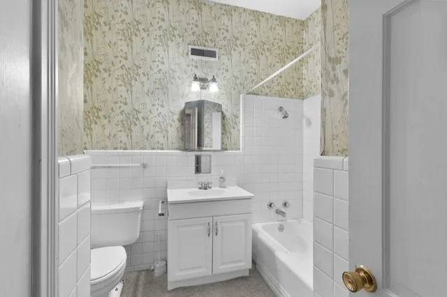 $240,000 | 102 West Caldwood Drive, Beaumont, TX 77707