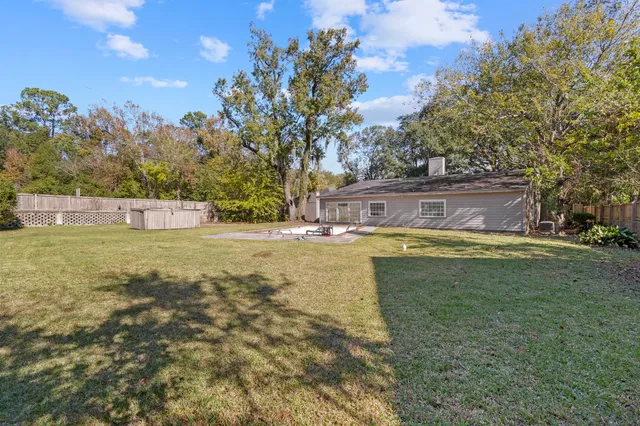 $240,000 | 102 West Caldwood Drive, Beaumont, TX 77707