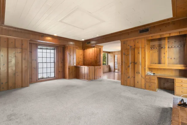 $240,000 | 102 West Caldwood Drive, Beaumont, TX 77707