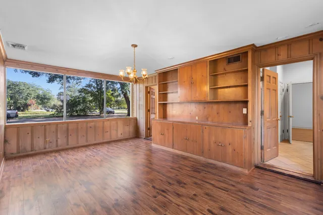 $240,000 | 102 West Caldwood Drive, Beaumont, TX 77707