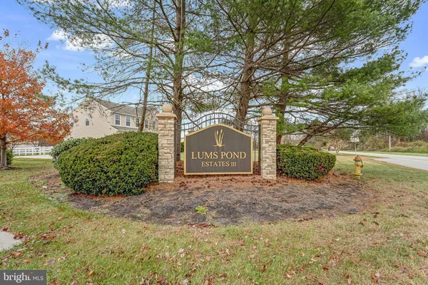 a view of a sign of golf club on a wall