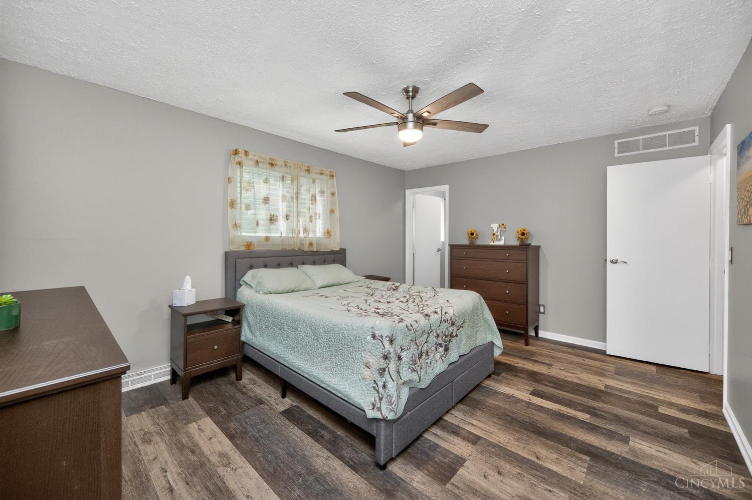 5691 Winton Road Fairfield, OH 45014 - Photo 23 of 44