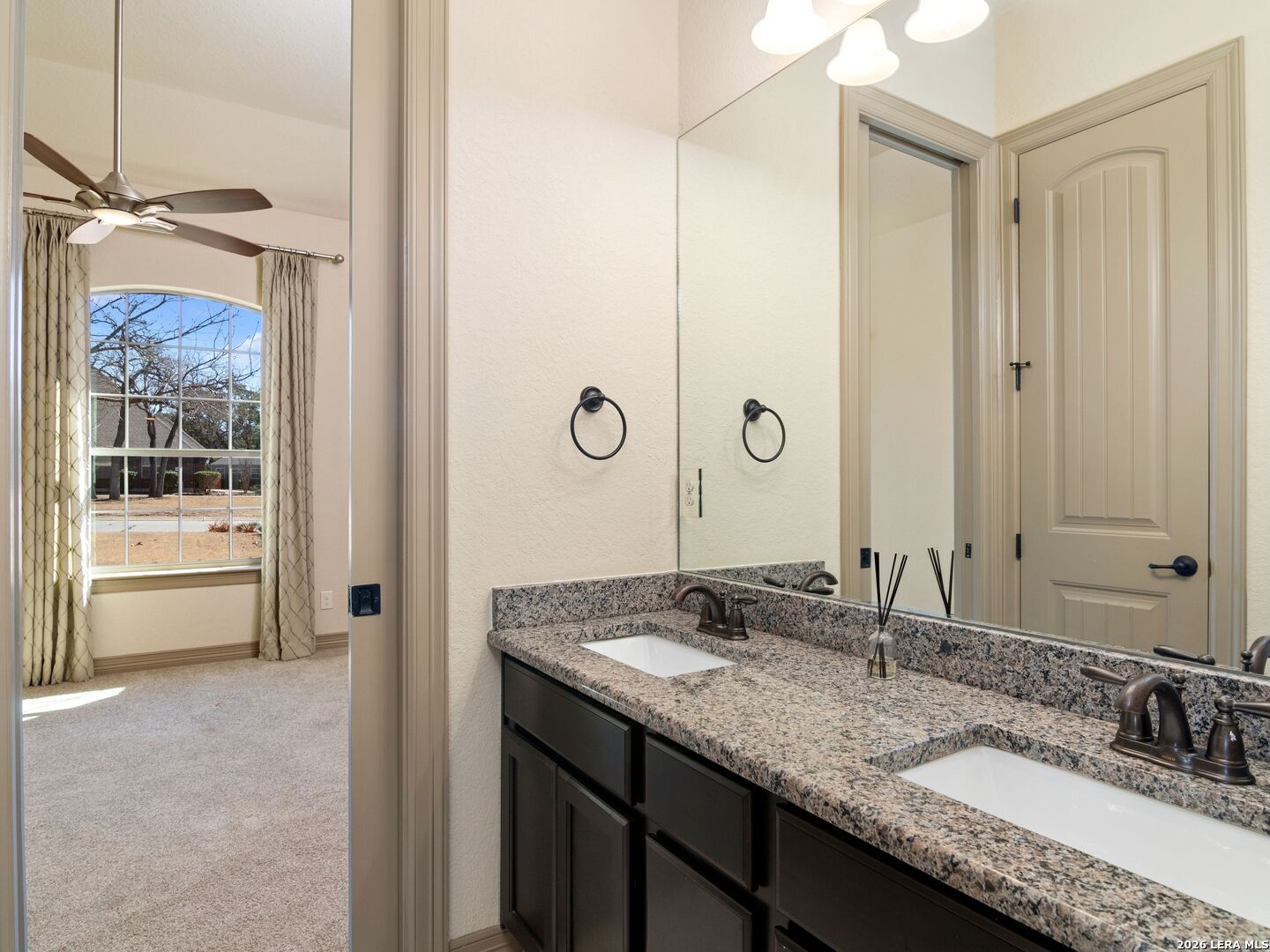 30142 Setterfeld Circle Fair Oaks Ranch, TX 78015 - Photo 23 of 45