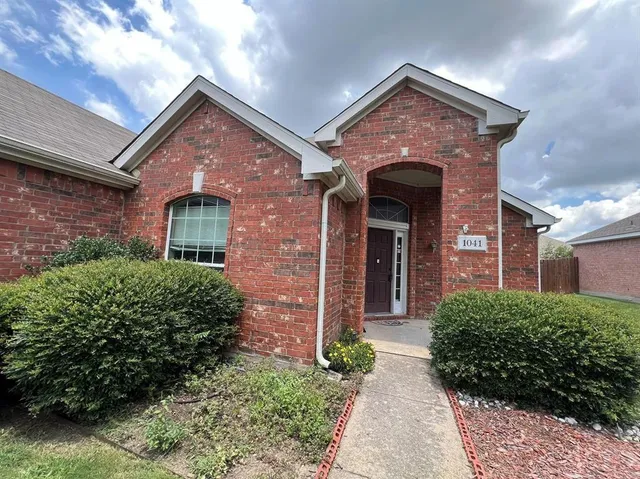 $1,995 | 1041 Wagon Trail Drive, Little Elm, TX 75068