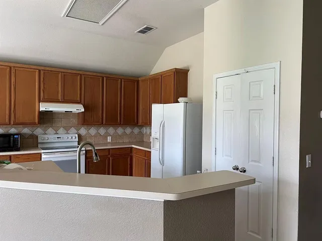 $1,995 | 1041 Wagon Trail Drive, Little Elm, TX 75068