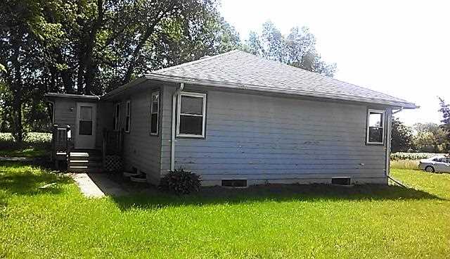 4170 Rotary Road Rockford, IL 61109 - Photo 2 of 13 a backyard of a house with lots of green space