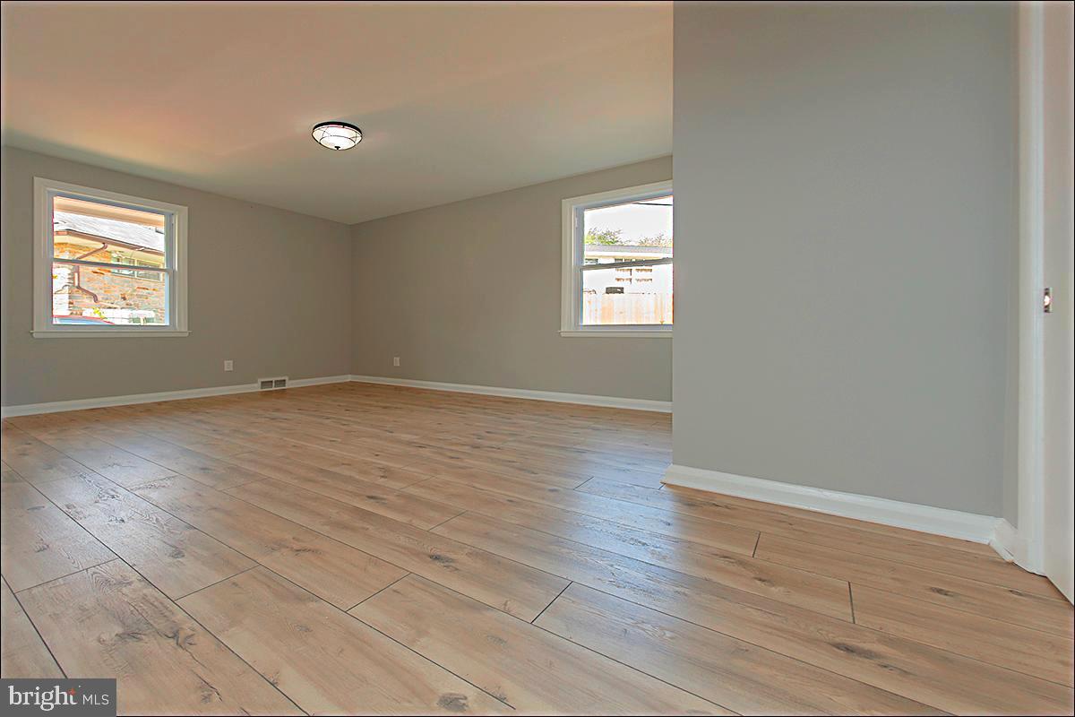 1302 Glendale Road Baltimore, MD 21239 - Photo 16 of 28