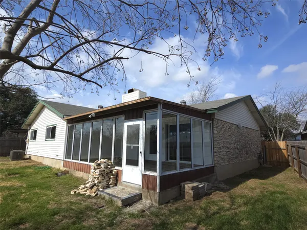 $2,600 | 12013 Grey Rock Lane, Austin, TX 78750