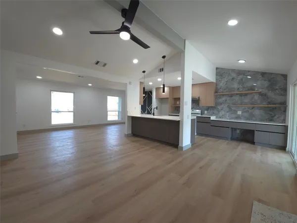 $2,600 | 12013 Grey Rock Lane, Austin, TX 78750