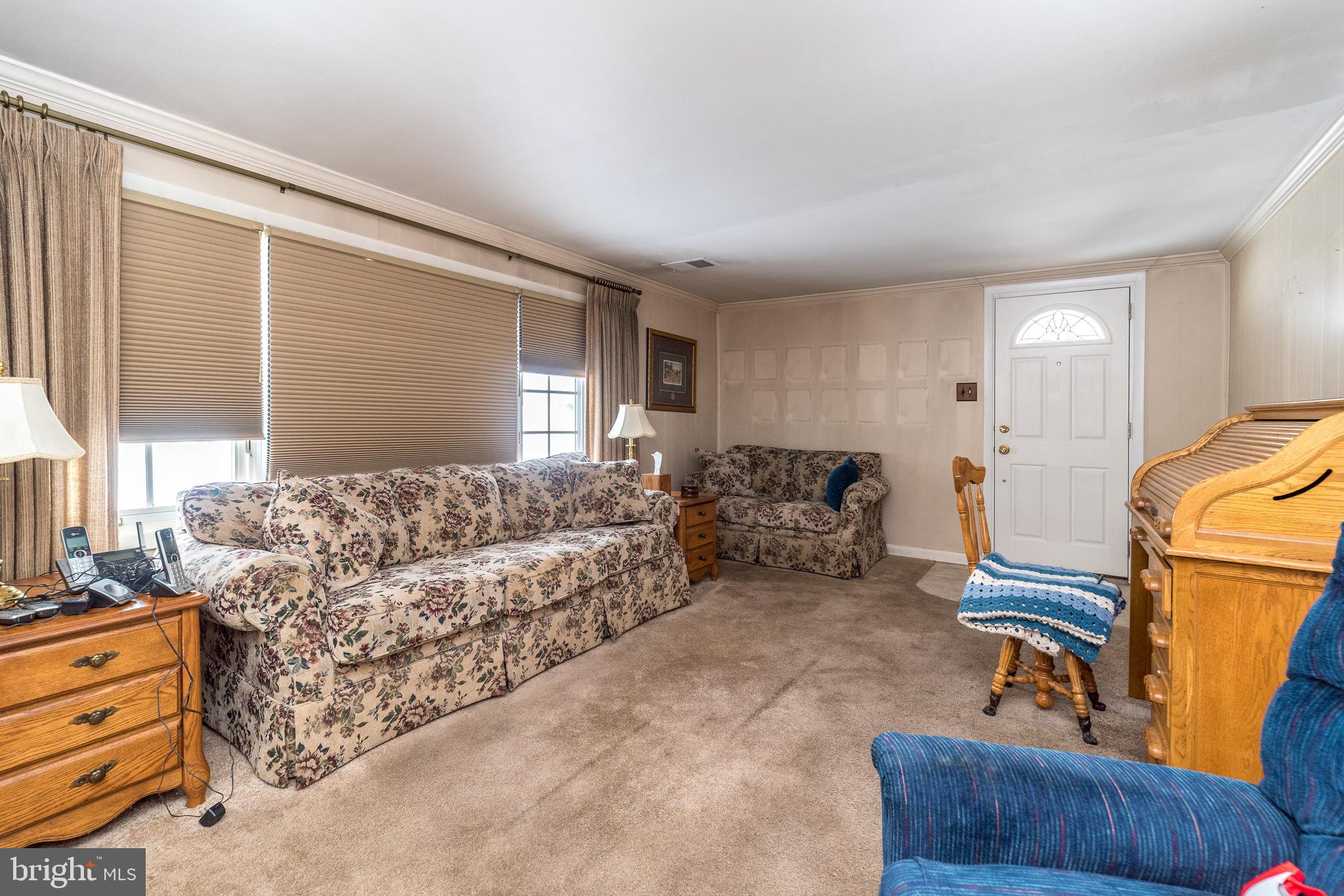 364 Abrams Mill Road King of Prussia, PA 19406 - Photo 28 of 43 a living room with furniture and a area