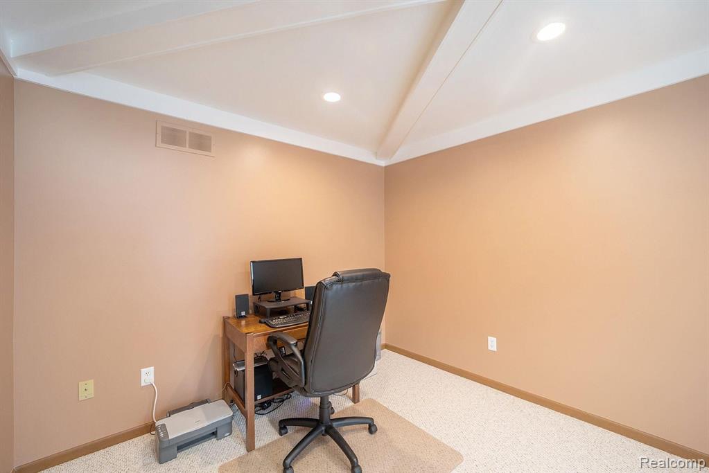 3659 Worthington Court Rochester Hills, MI 48309 - Photo 14 of 42